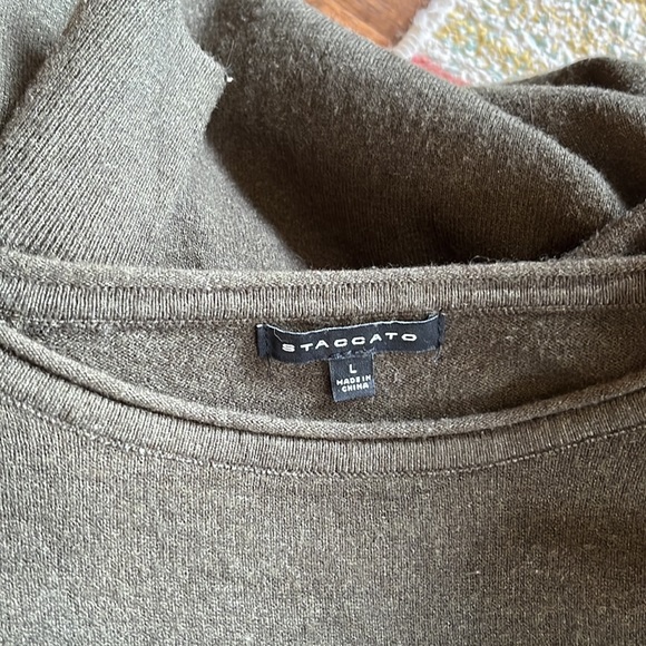 Staccato dark green sweater - Picture 11 of 11